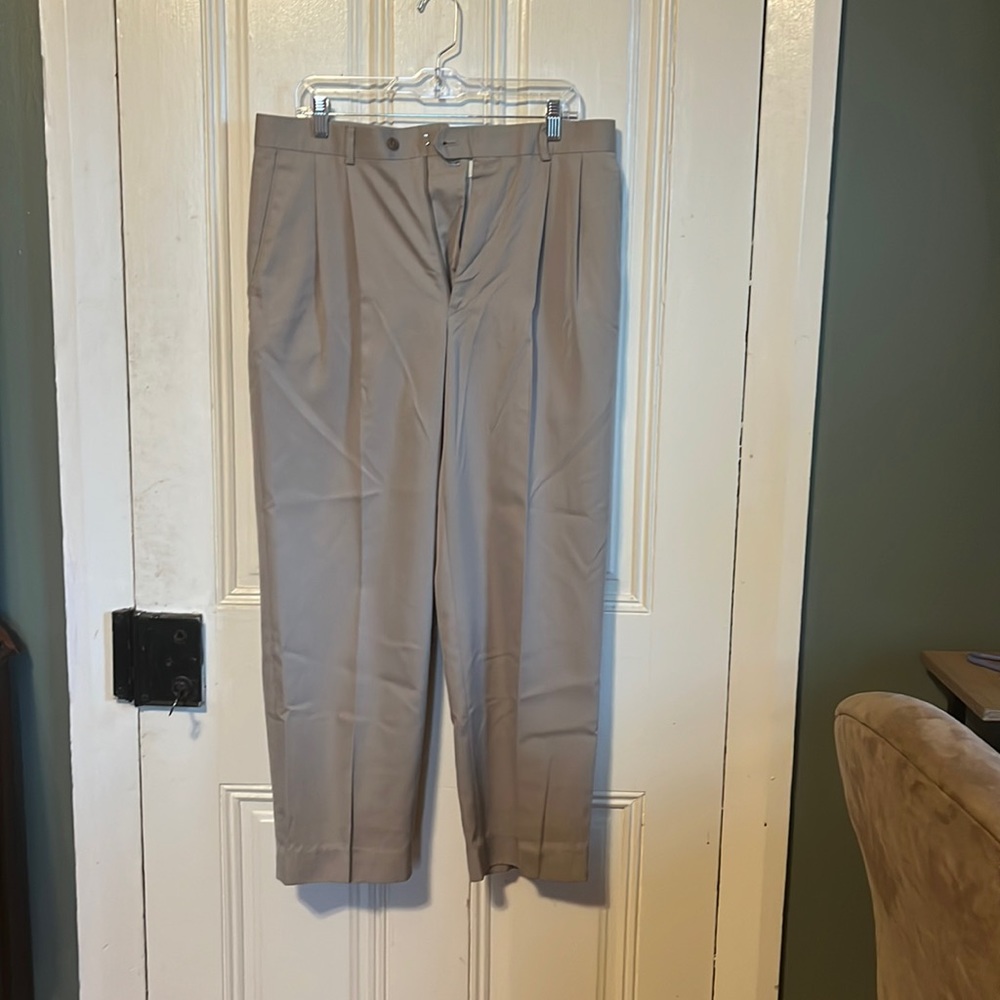 BRAGGI by LOUIS RAPHAEL khakis pants dress or casual; 34x30; tan